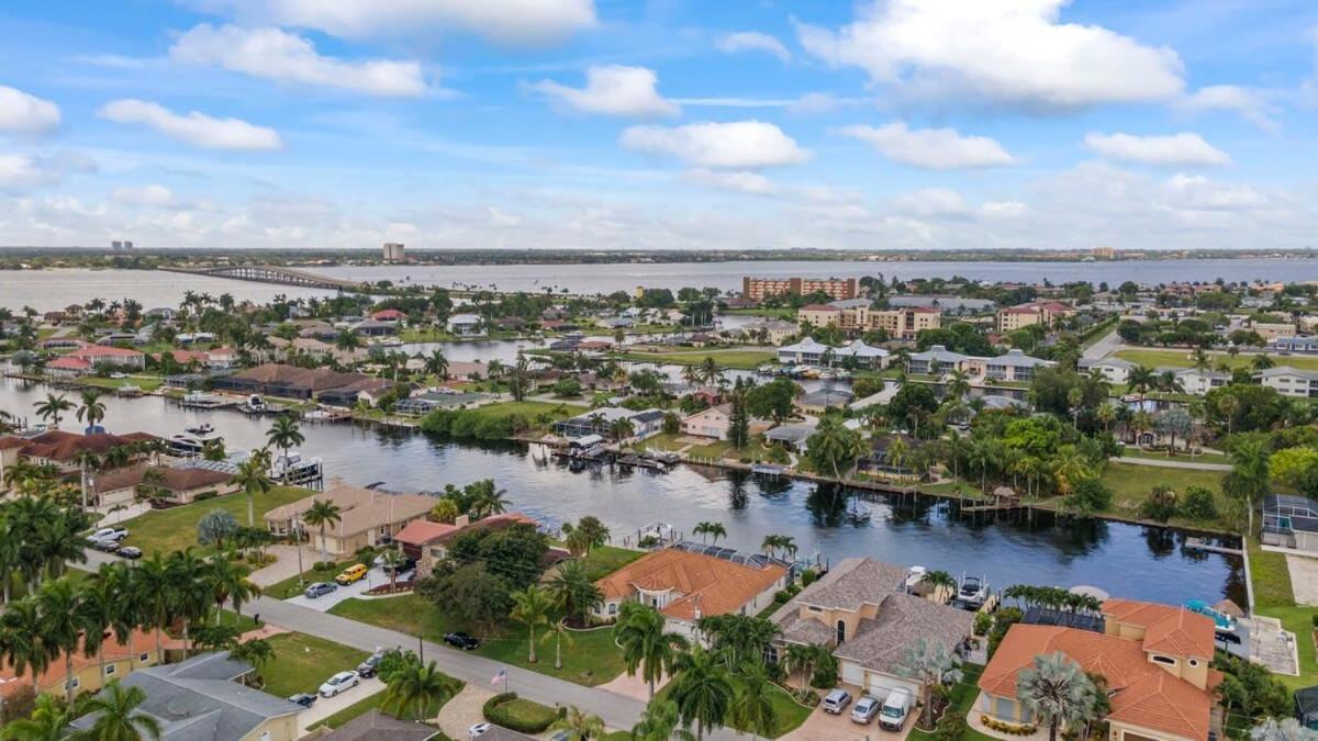 Cape Serenity- Luxury Waterfront Villa With Kayaks Cape Coral Exterior photo